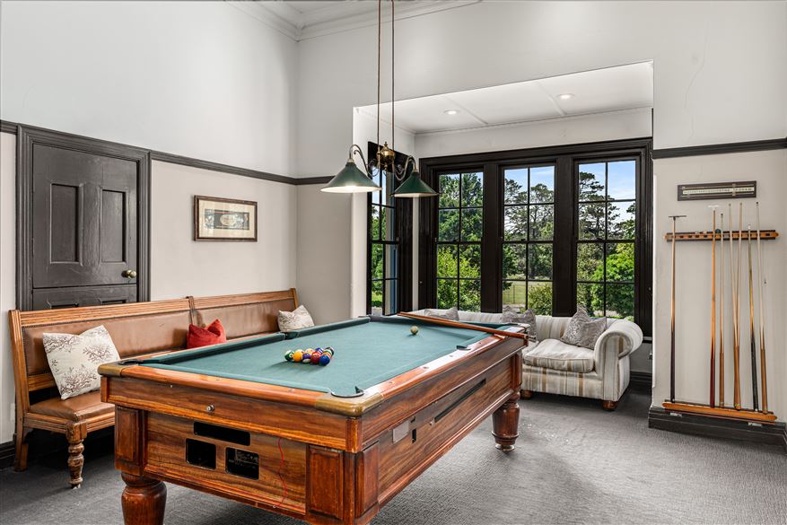 PeppersManorHouseGamesRoom2.t102785